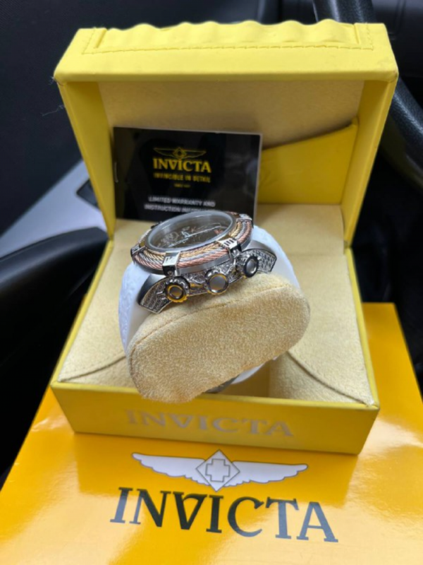 Invicta Bolt Koi Fish Cronógrafo - Imagem 4